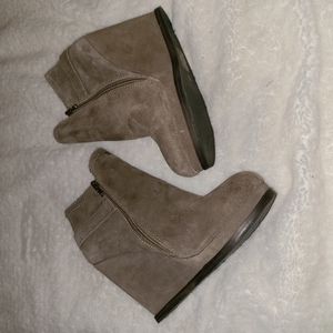 Dolce Vita Size 10 Brown Suede Leather Wedge Booties